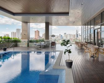 Citadines Roces Quezon City - Manila - Piscina