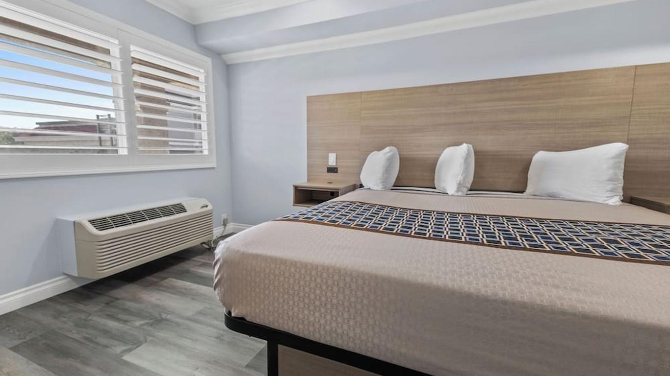 Downey Inn Luxury Suites