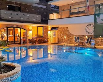 Hotel & Wellness Fra I Pini - Lignano Sabbiadoro - Bể bơi