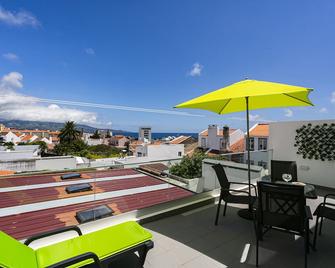 Home Azores - Casas da Ladeira - Ponta Delgada Azoren - Balkon