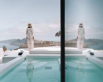 Nelya Suites - Megalochori - Bazén