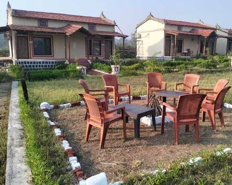 Jamtara Farmstay Pench Tiger Reserve - Khawāsa - Patio