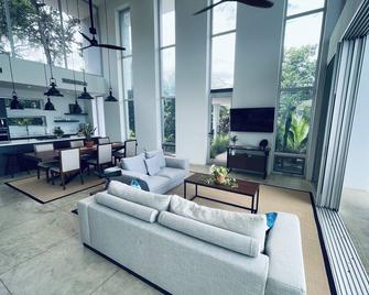 Stunning Architecture meets Costa Rica Jungle Vibe - Ostional - Living room