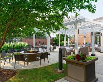 Courtyard by Marriott Madison West / Middleton - Middleton - Patio