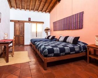 Posada Yolihuani - Patzcuaro - Schlafzimmer