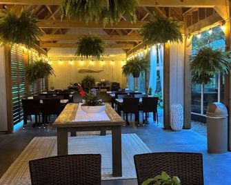 Cape Cod Veranda - South Yarmouth - Restaurant