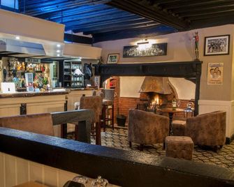 The Bell Inn - Newmarket - Bar