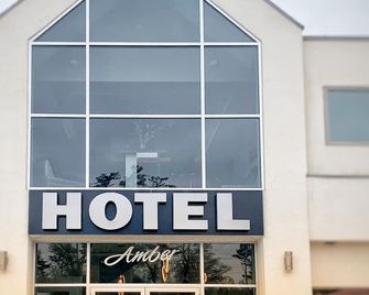Amber Hotel - Grand Bend - Edificio