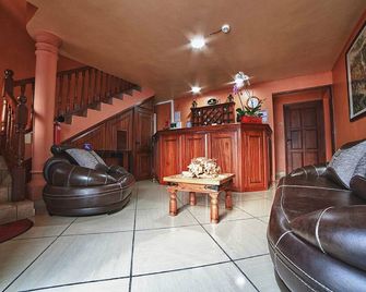 Otroiza Hotel - Cilaos - Huiskamer