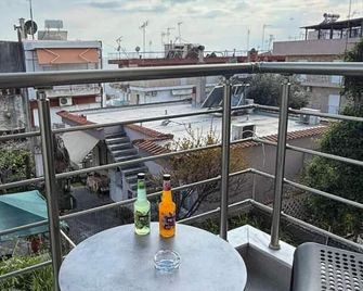 Villa Maria One Bedroom Apartment 2 - Nea Kallikratia - Balcon