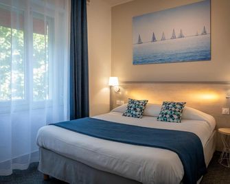 Logis Rex Hotel Lorient - Lorient - Schlafzimmer