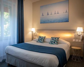 Logis Rex Hotel Lorient - Lorient - Schlafzimmer