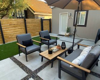 ️Gorgeous Private Detached Gueshouse️ - Poway - Innenhof