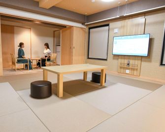 Hotel Kawaroku Her-Stage - Takamatsu - Bedroom