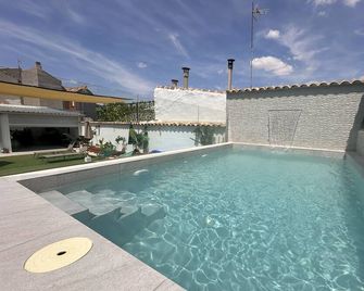 Apartment 2 Rooms - Consuegra - Pool