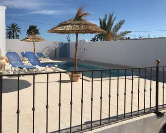 Villa of taste - Aghīr - Pool