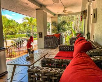 Beach Drive Inn Bed & Breakfast - St. Petersburg