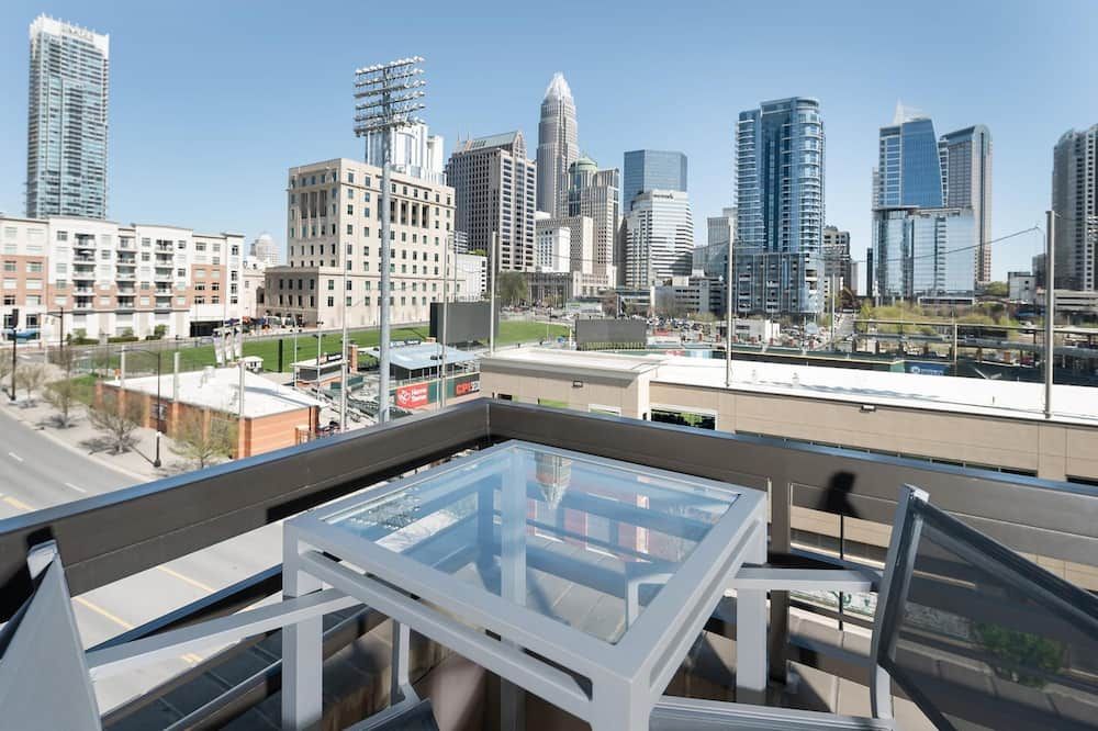 Trifecta Luxury Serviced Apartment In Uptown Clt - שרלוט - מרפסת