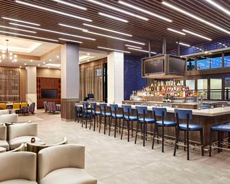 Cambria Hotel and Suites Anaheim Resort Area - Anaheim - Bar