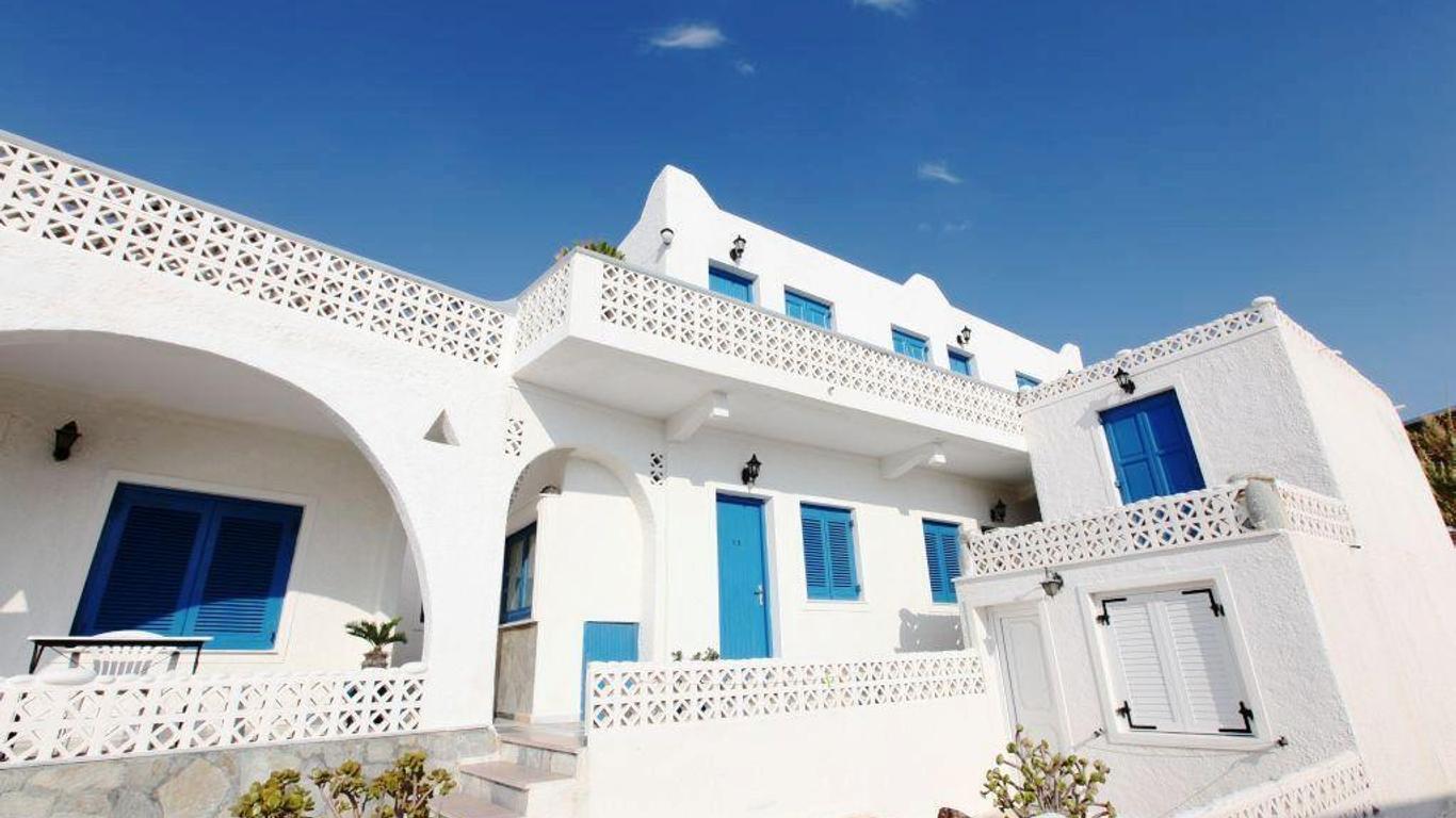 Mina Beach