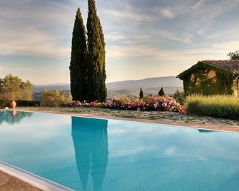 Villa in the center of Tuscany, ideal for exploring the region or relaxing - Certaldo - Piscina