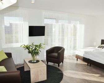 Adapt Apartments Berlin - Berlin - Living room