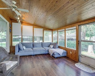 5 Mi to Downtown Morgan City: Waterfront Retreat - Morgan City - Huiskamer