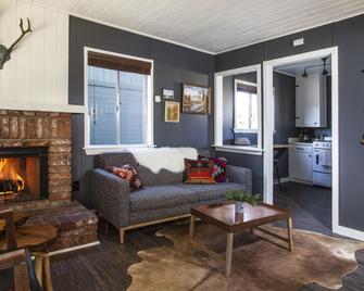 Noon Lodge - ביג בר לייק - סלון