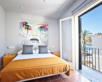 Ryans La Marina - איביזה - חדר שינה