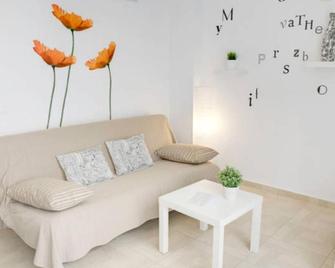 Thelma's Apartment - Atenes - Sala