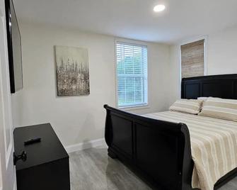 Cozy Two Bedrooms Apartment in Valrico - Valrico - Habitación