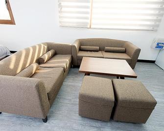 The Seri Resort - Seogwipo - Living room