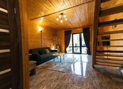 Everest Rest House - Tsaghkadzor - Wohnzimmer