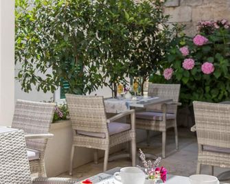 Balatura The Fine Bed&Breakfast Split - Split - Patio