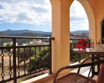 House Margot - Palekastro - Balcone