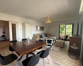 Charmant T3 - Arènes de Bayonne - Bayonne - Dining room