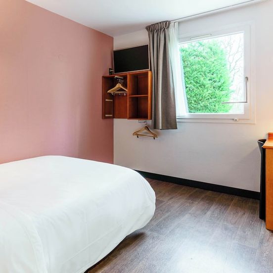 B&B HOTEL Amneville-les-Thermes image 1