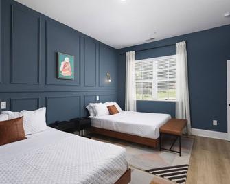 Chic 5 Bed, 2 Bedroom Free Parking - 3 miles to Broadway - Nashville - Quarto