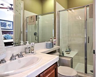 6 Mi to Coachella Updated Home with Pool and Spa - Indio - Bad