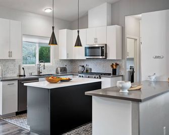 Vista Mellow Cottage-Rural Seclusion and Bliss - San Miguel - Kitchen