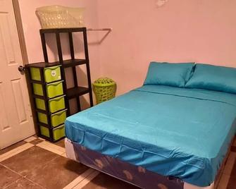 Hostal Claros - Santa Tecla - Habitación