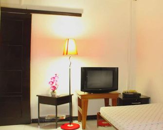 St Nicolas Inn Cdo City Center - Cagayán de Oro - Servicio de la habitación