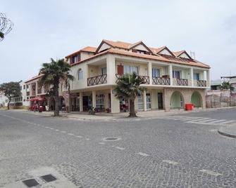 Albis Harena - Santa Maria