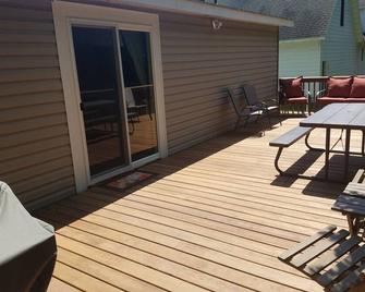 Lake Carlos Cabin In Alexandria, On The Chain Of Lakes . 3 Bed/2 Bath - Alexandria - Patio