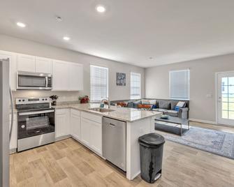 Cozy Luray Townhome Getaway townhouse - Luray - Kitchen
