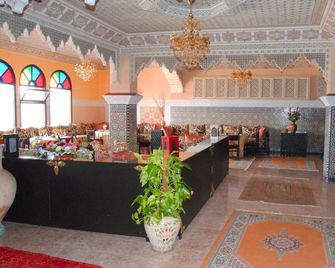 Collier De La Colombe - Meknes - Recepción
