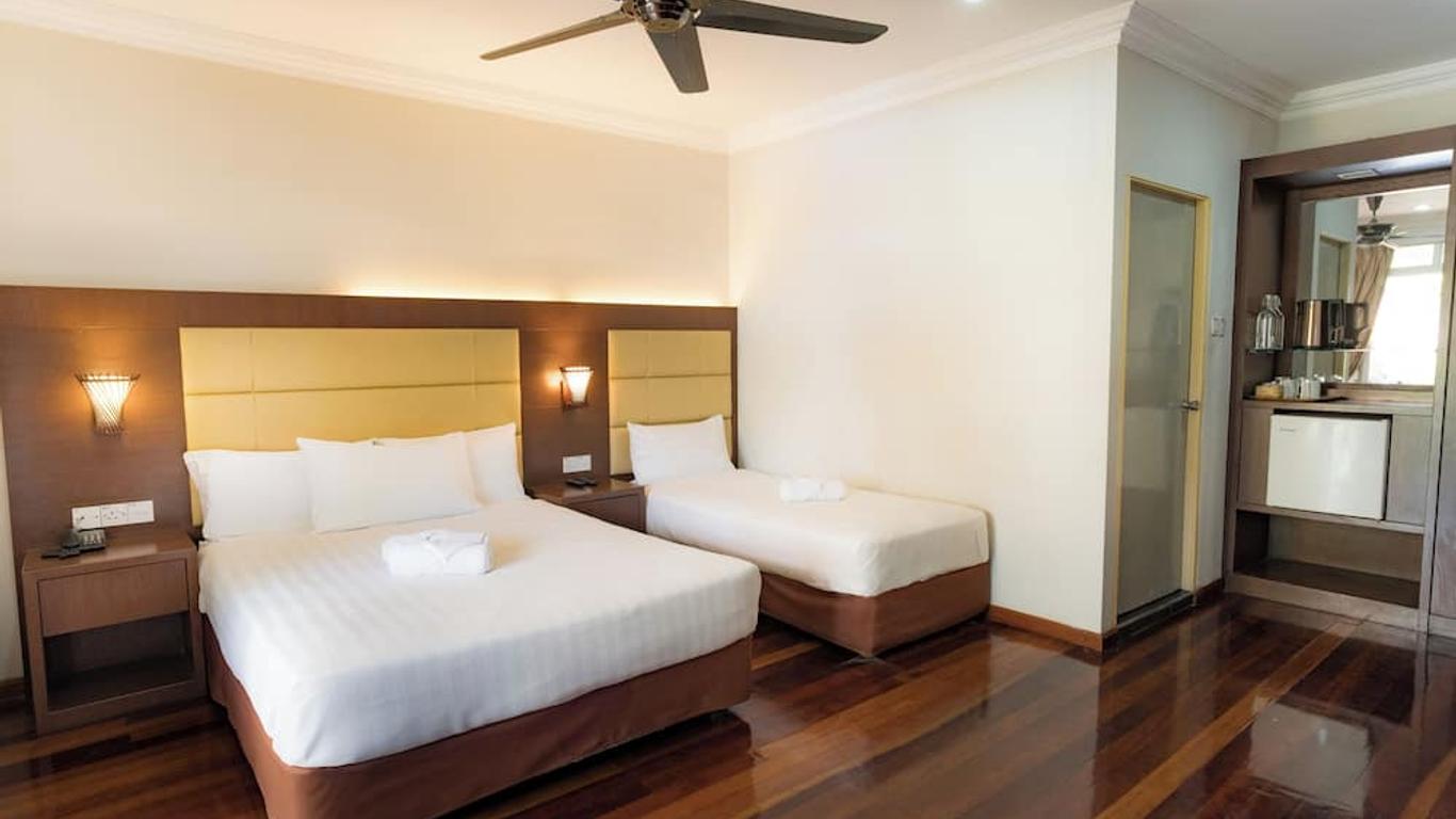 لانجكا سيابس بيتش ريزورت