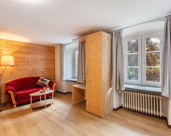 Holiday Apartment 'Vielfalt' with Mountain View, Shared Terrace and Wi-Fi - Neuenweg - Salon
