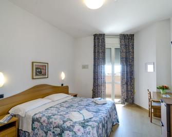 Hotel Principe - Alba Adriatica - Bedroom