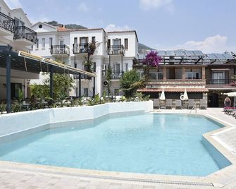 Magic Tulip Hotel - Fethiye - Pool